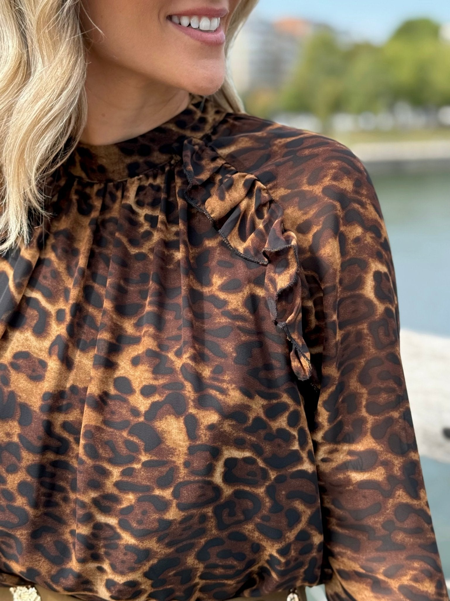 Le chemise Ivanah