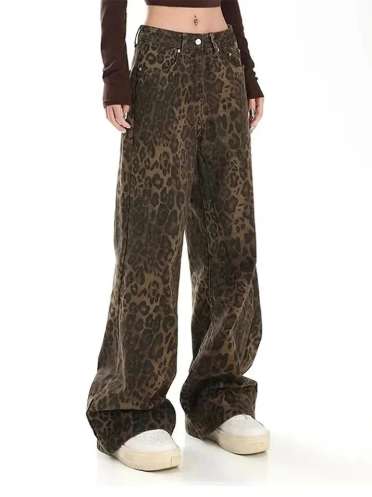 OVERSIZED LEOPARD PRINT WIDE-LEG JEANS