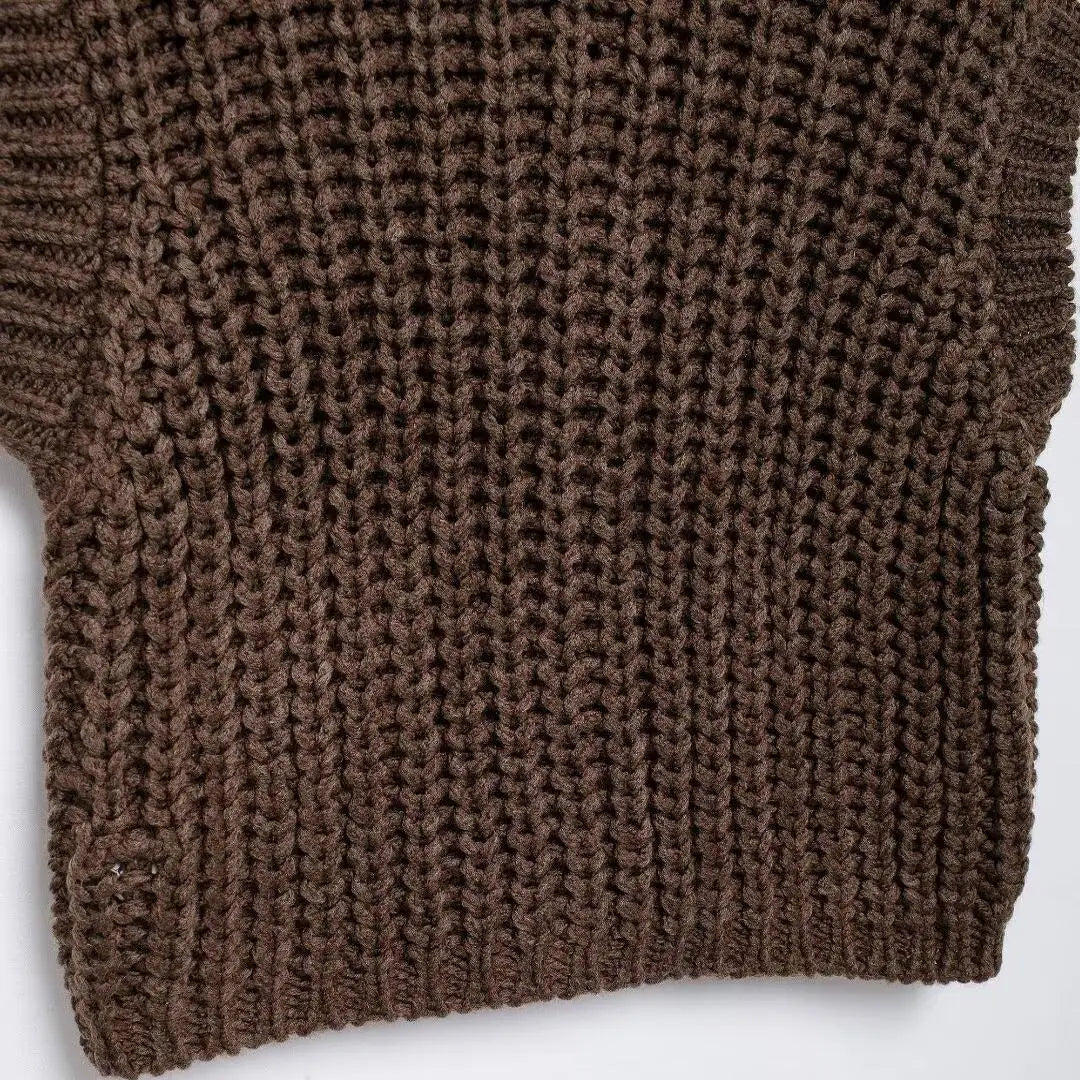 KNITTED WOOLEN VEST