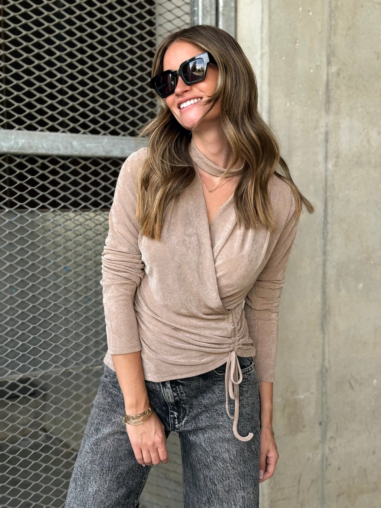 La blouse Hella beige