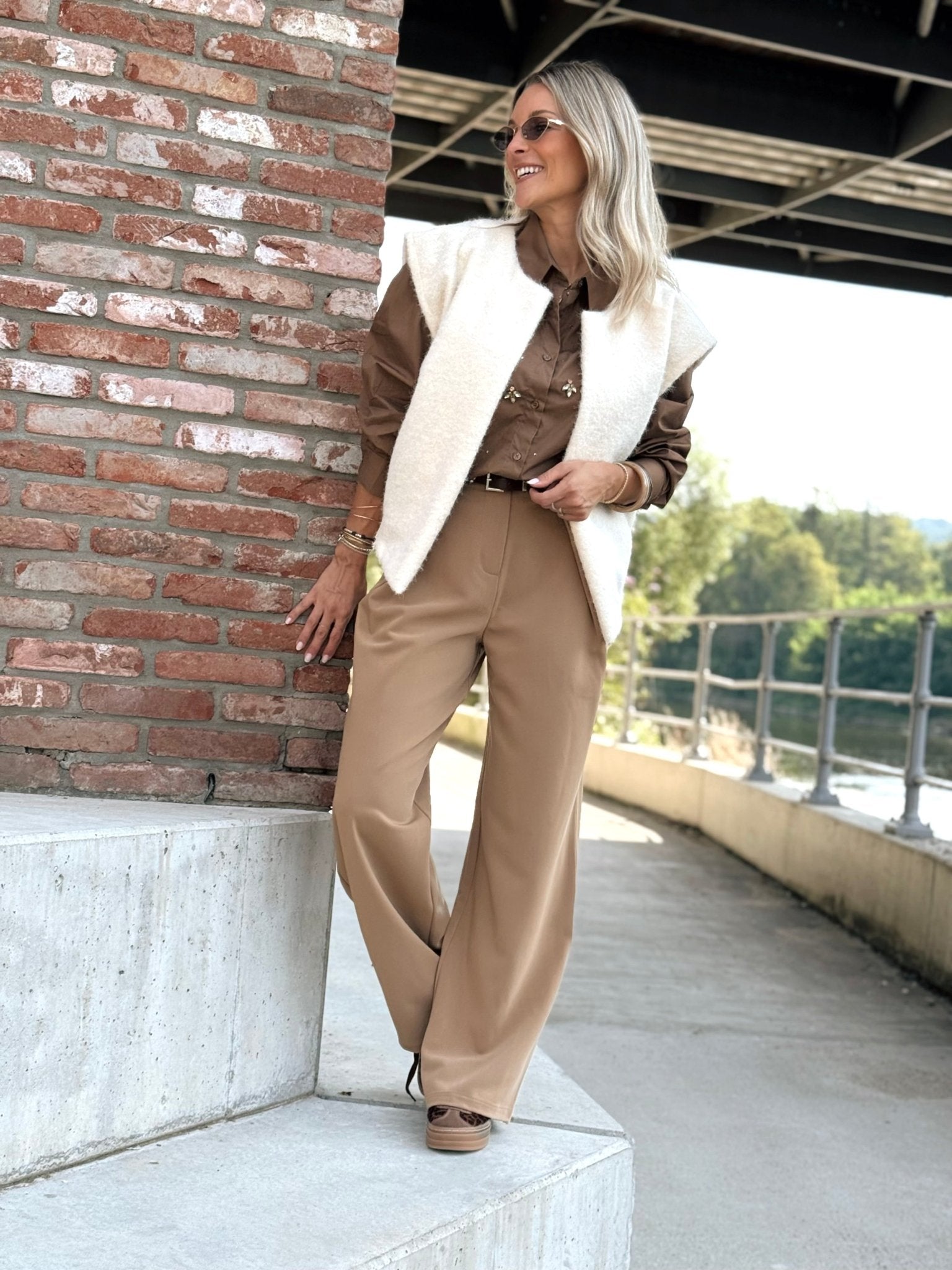Le gilet sans manche clara blanc casse