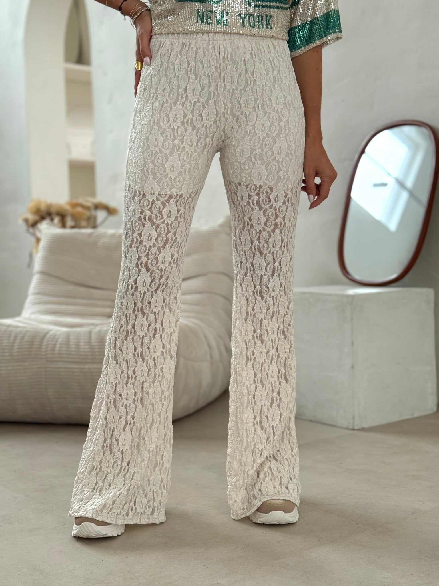 Le pantalon Enissa beige